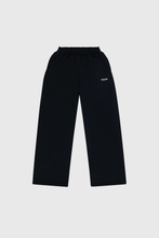 Cargar imagen en el visor de la galería, Heavy &amp; Cozy Black Sweatpants