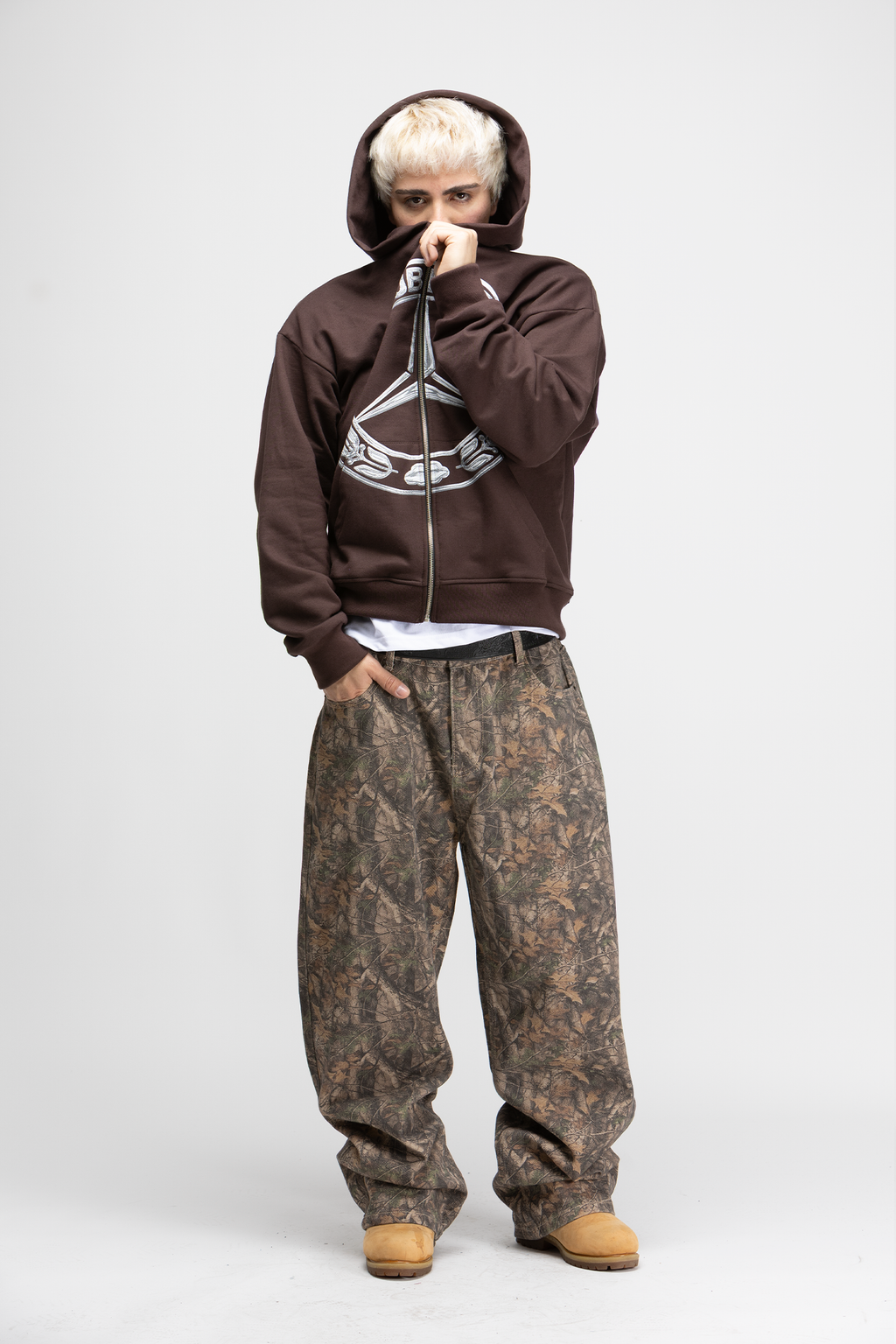 Nubenz Chrome Zip Hoodie Chocolate – Nubebrand
