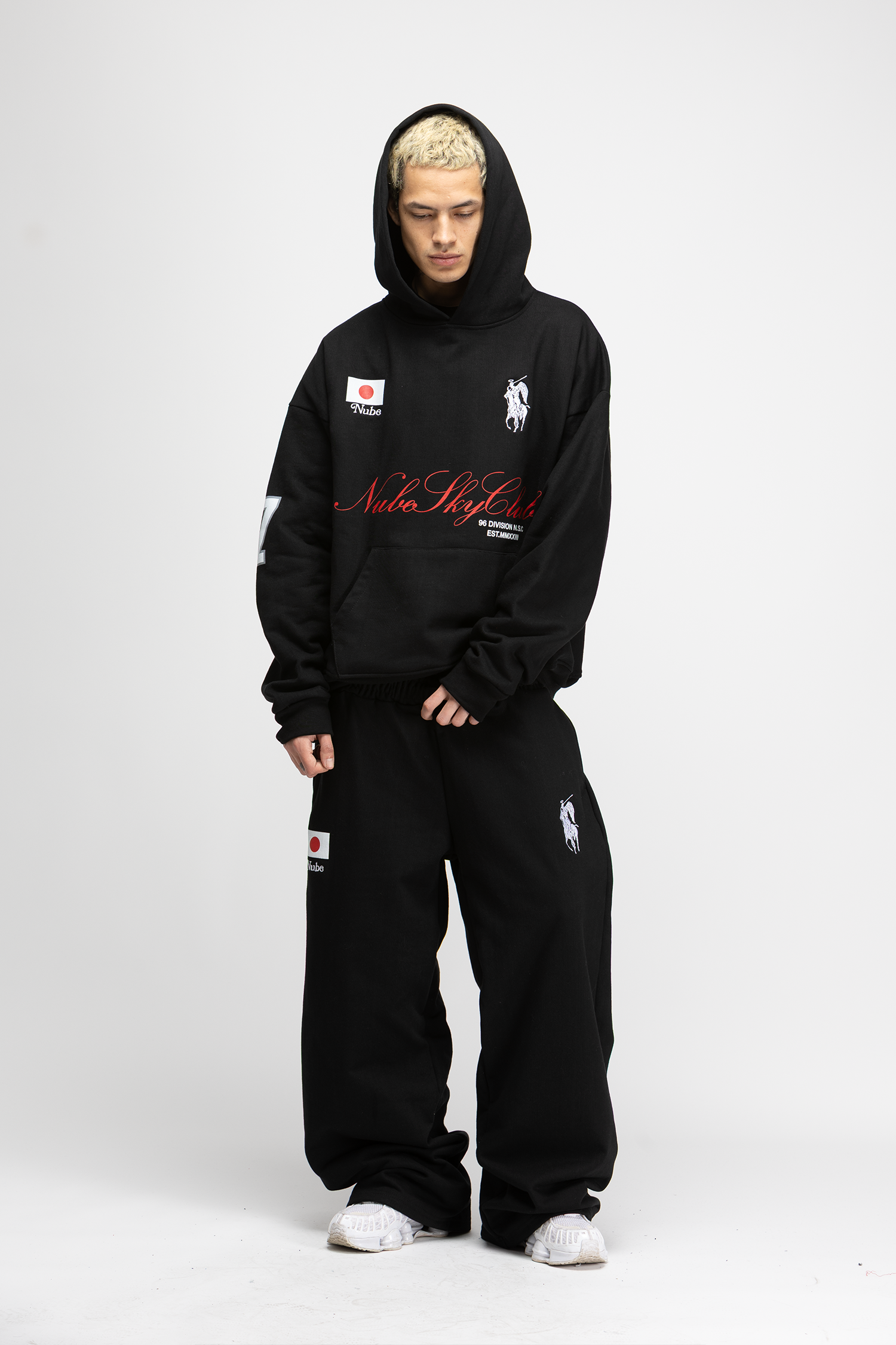 Nube sky club Japan Black Hoodie
